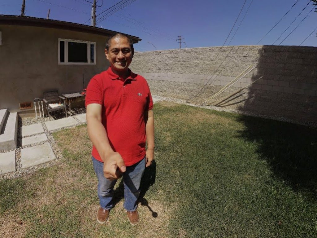 External battery doubles as a selfie stick (selfie stitched on XPhase app)